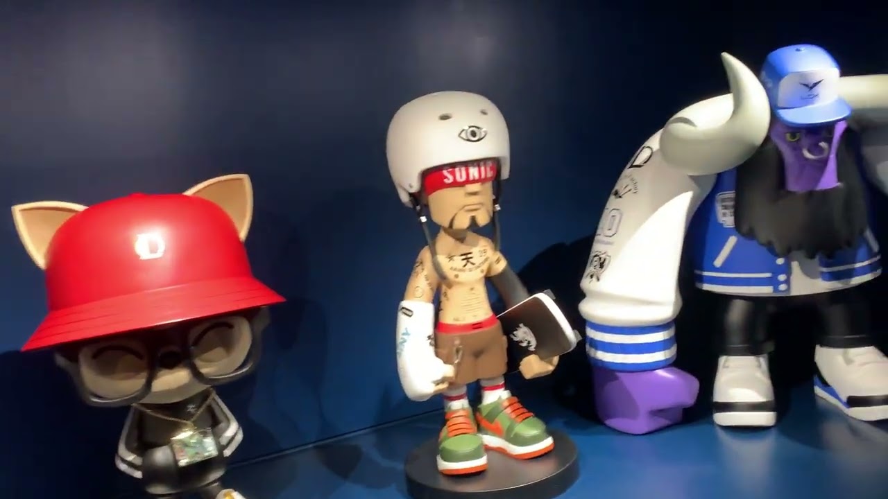 Riot Games - LOL Park & Store