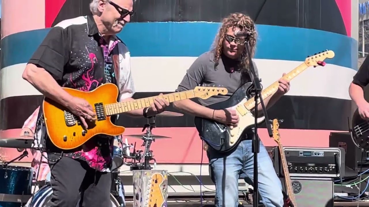 Hey Joe/Voodoo Child covers Gary Hutchison and Brad Williamson