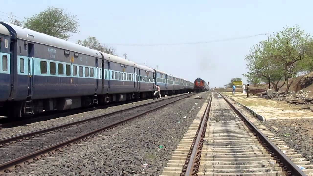 Chennai Mail Crossing Udyan Express