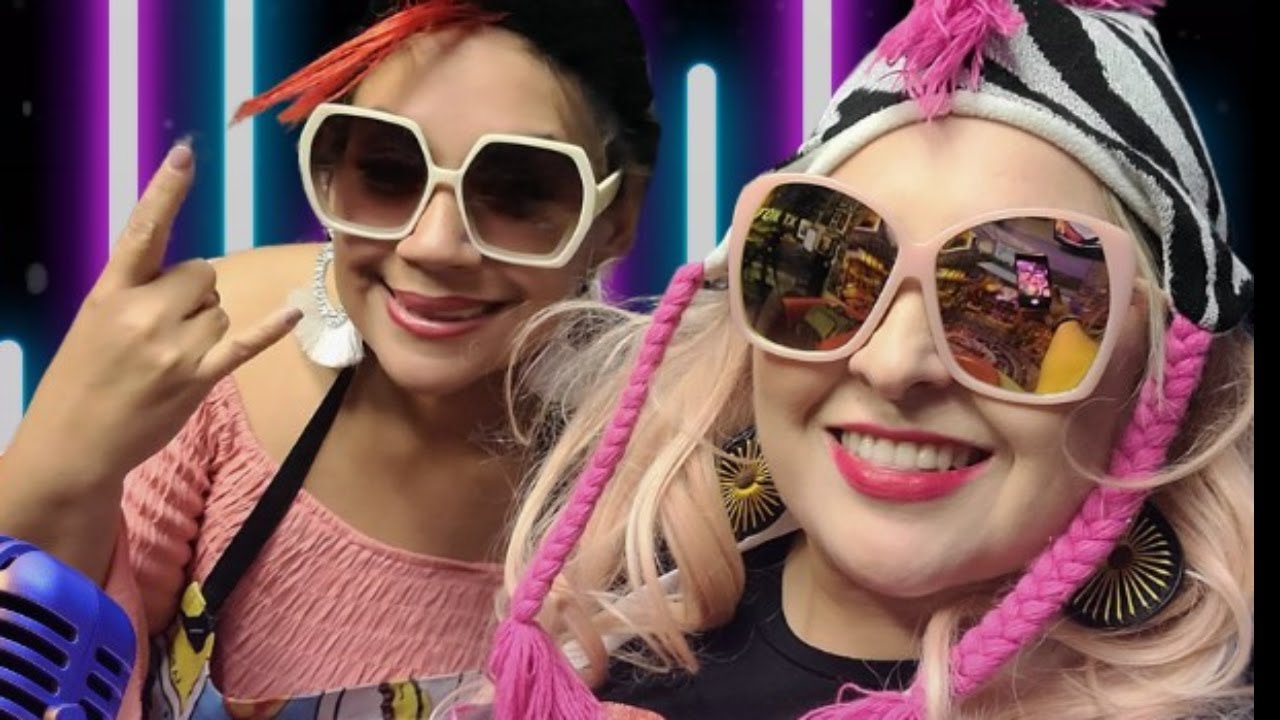 LAS COMADRES DEL METROPLEX ..   EN VIVO!!!