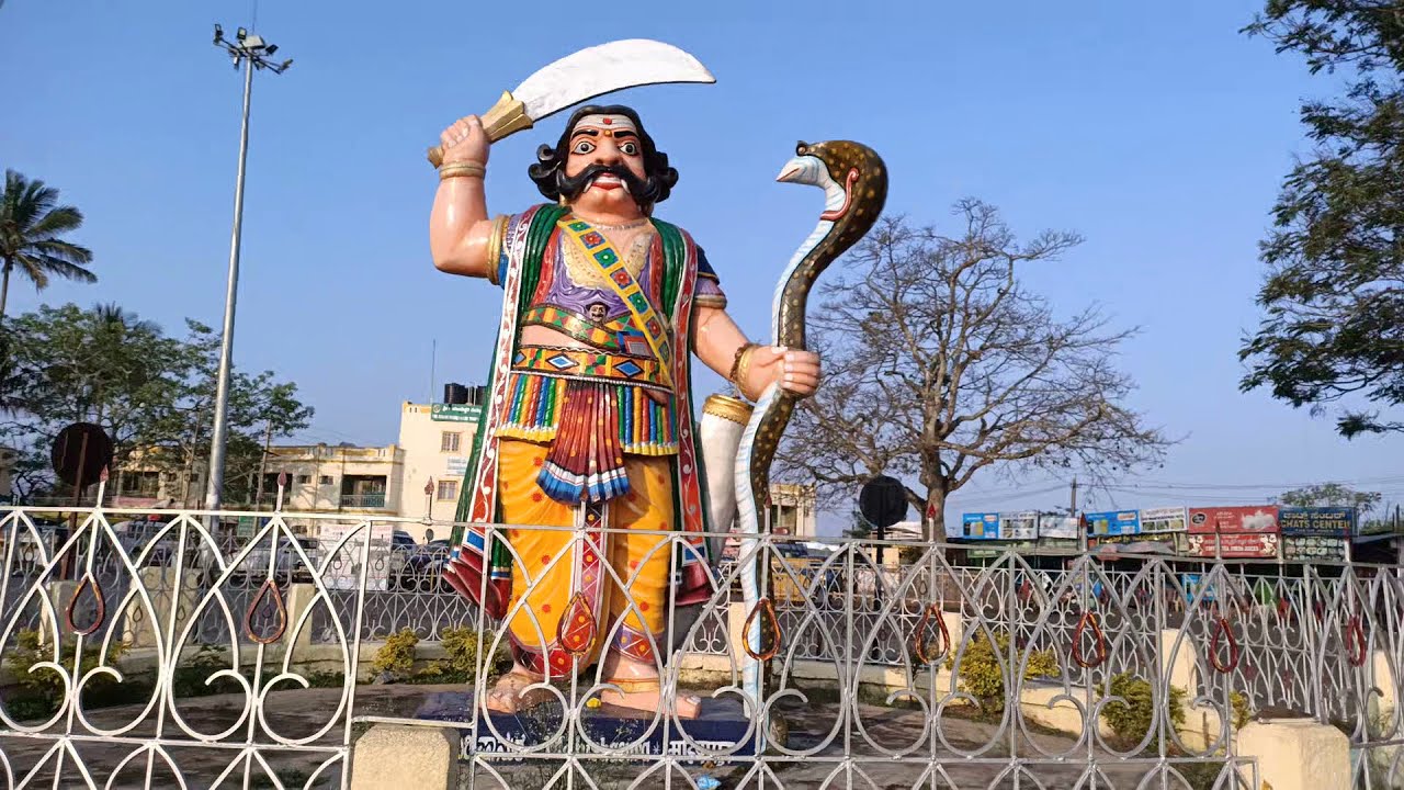 Mahishasura Statue, Chamundi hills, Mysore