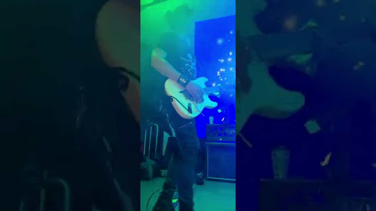 Grupo Metal ft Chris Perez
