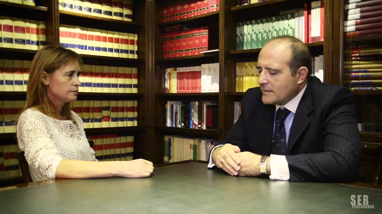 DE ABOGADO A PROCURADOR
