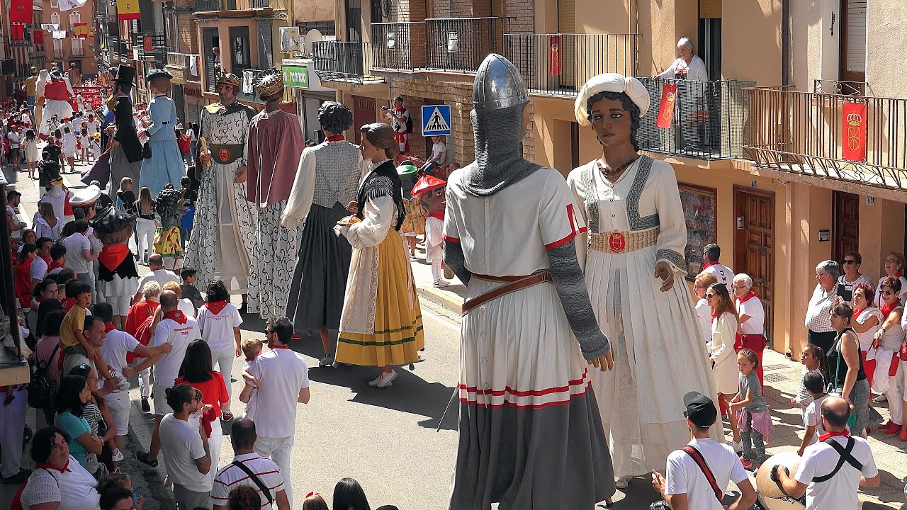 PASACALLES CON LA COMPARSA DE GIGANTES DE FITERO, CINTRUENIGO, CORELLA Y CALATAYUD, FITERO 17-9-2022
