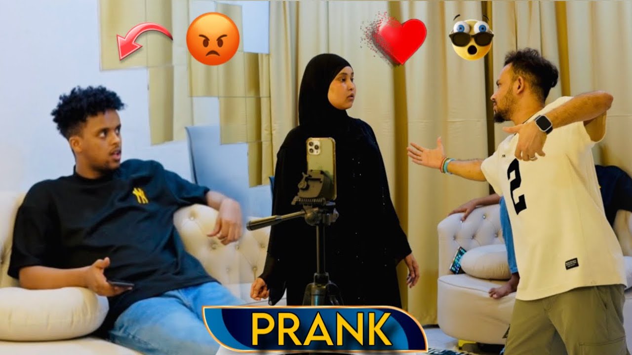 PRANK || OMAR NAFISA IYO ANIGA OO ZAID UGU MASEER SINEY DAGAL MOBILKEYGA KU JABAY….!!!😱