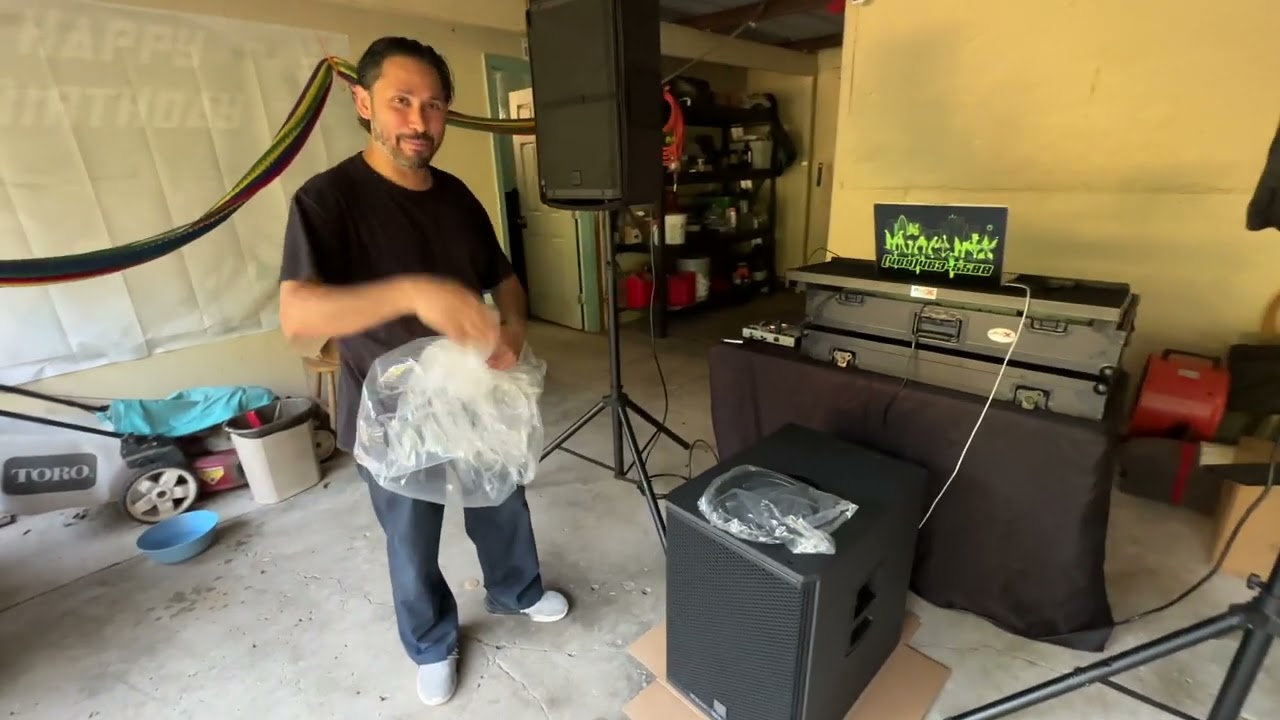 RCF SUB 15-AX Unboxing and Overview