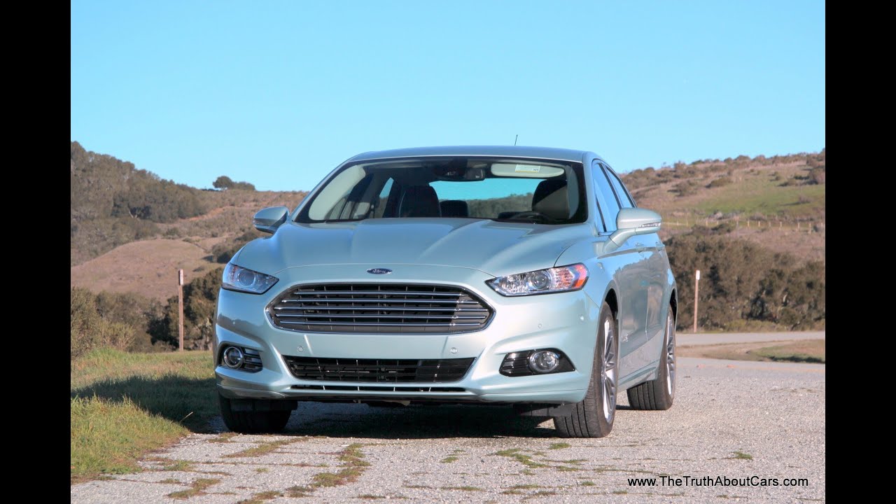 2013 Ford Fusion Hybrid Review and Road Test