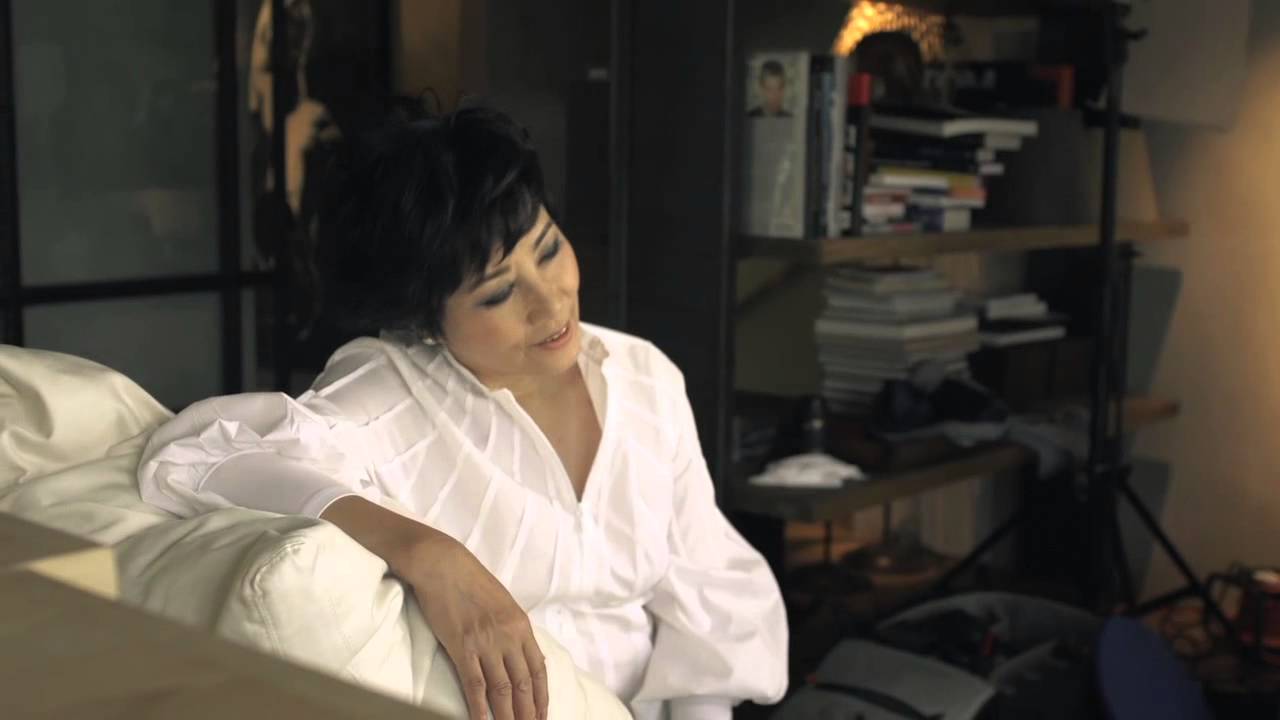 Backstage with Liza Wang
