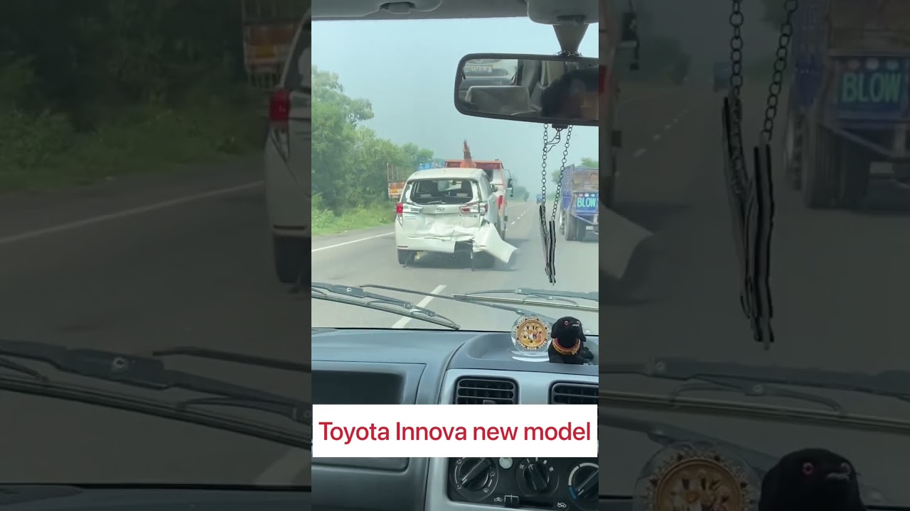 Check a build quality Toyota Fortuner and Toyota Innova 😢🥵||#shorts #innova #toyotafortuner