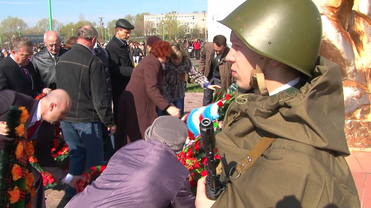 Азово Омская область 09 05 2012  День Победы
