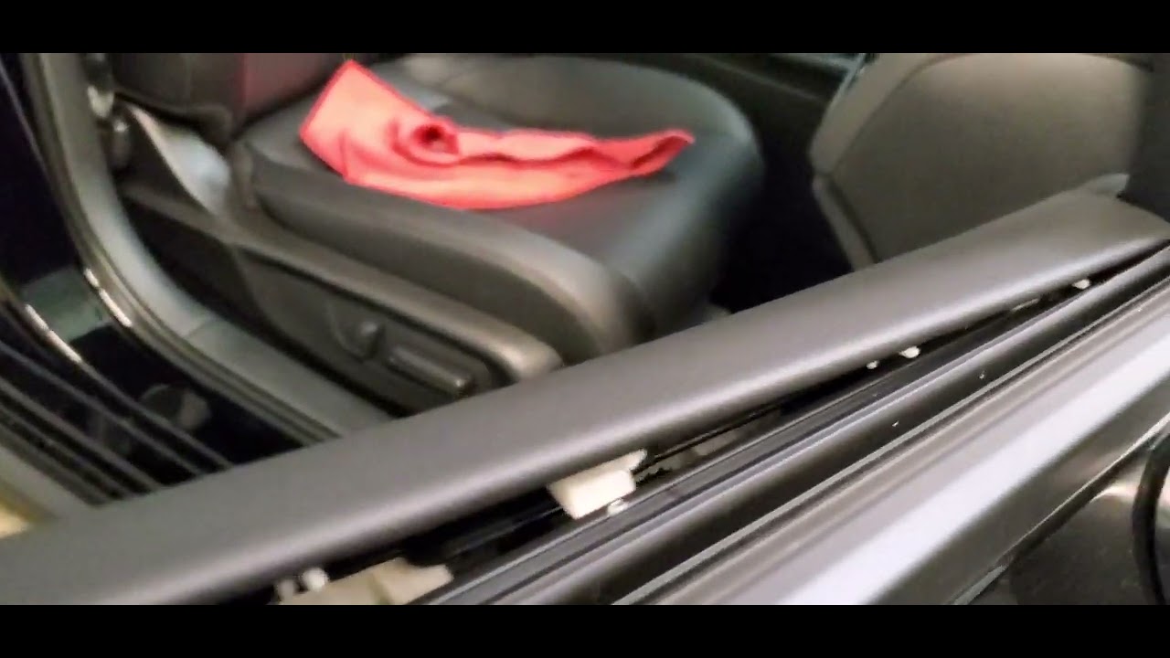 2022 Honda Civic sport weather gasket/door panel removal