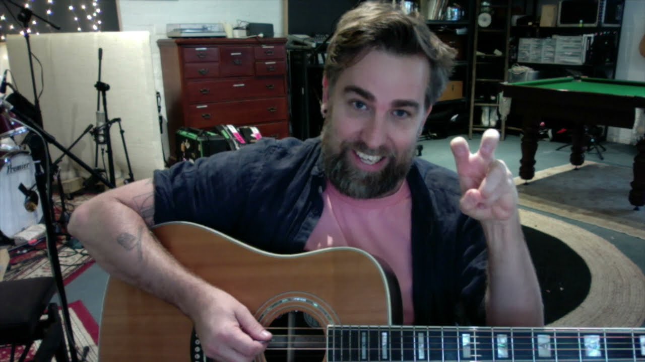 Average Guitar Tutorials With Josh Pyke - Middle of the Hill