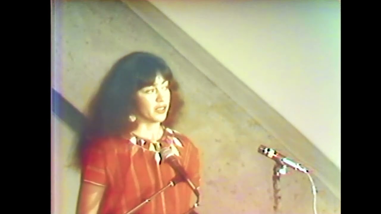 Tin Tan magazine reading, 1978, Alma Luz Villanueva reading her poetry —The Poetry Center
