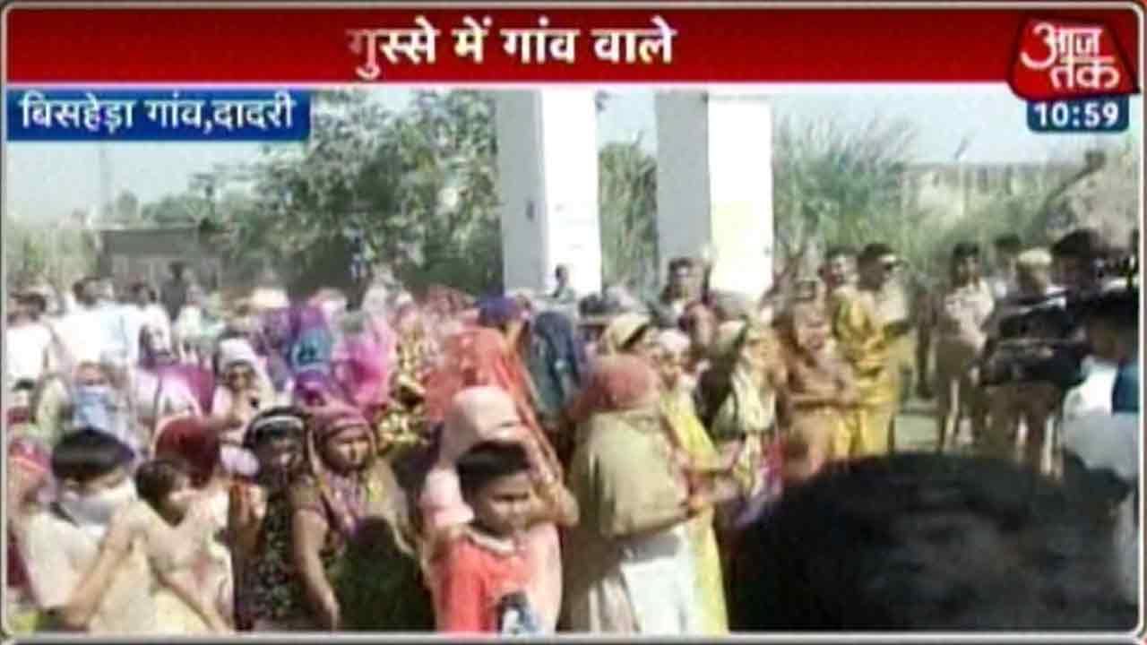 Dadri Lynching: Victim's Family Meets UP Chief Minister Akhilesh Yadav