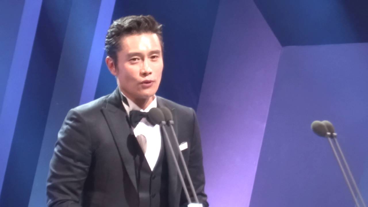 Lee Byung Hun at Baeksang 2016