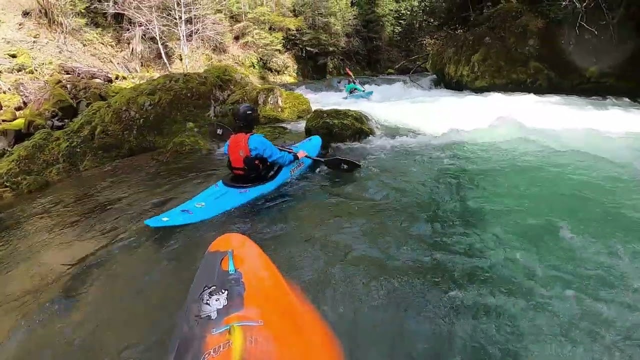 Blue River Oregon Kayaking - 4.2ft