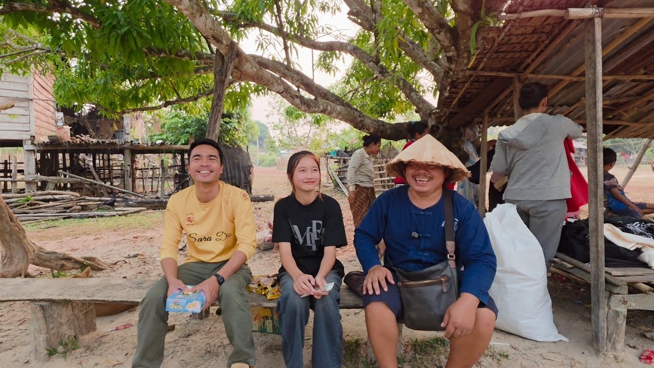 #เที่ยวลาว บ่าวนายพาไปแบ่งปันพี่น้องทางเมืองไชบัวทอง #แขวงคำม่วน #สปปลาว บ้านนางไขมา #วิถีชาวบ้าน 
