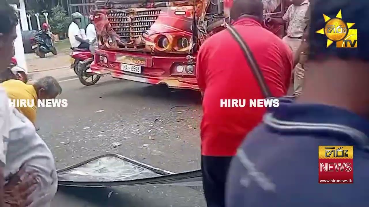 ගාල්ල මාතර ප්‍රධාන මාර්ගයේ බස් රථ දෙකක් ගැටී රිය අනතුරක්