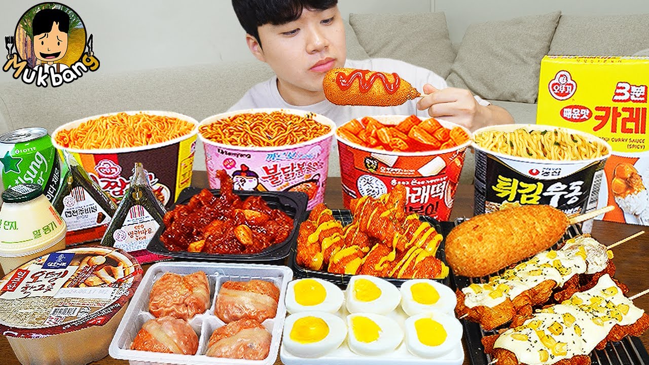 ASMR MUKBANG небольшой магазин, острый рамэн, хот-доги, кимбап, ттеокбокки !! Корейский магазин