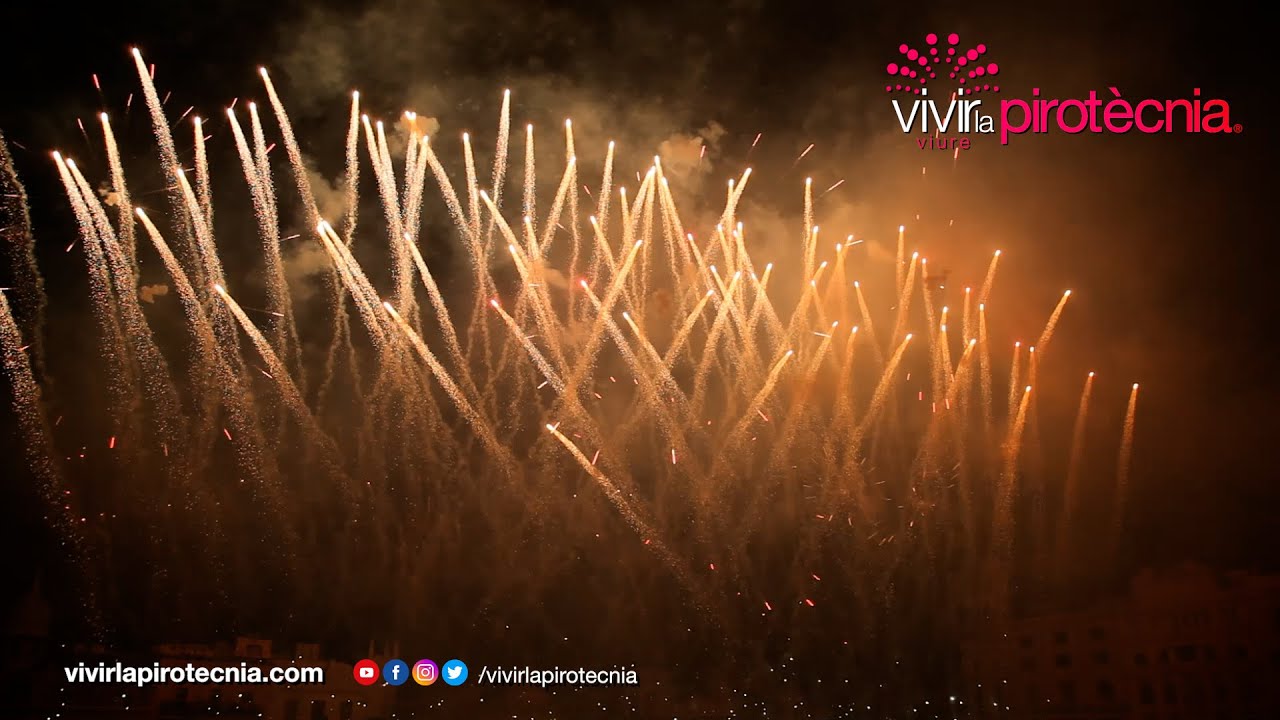 Fallas Valencia 2023, Nit de l'Alba, Miércoles 15 de Marzo 2023. Pirotecnia Hermanos Caballer