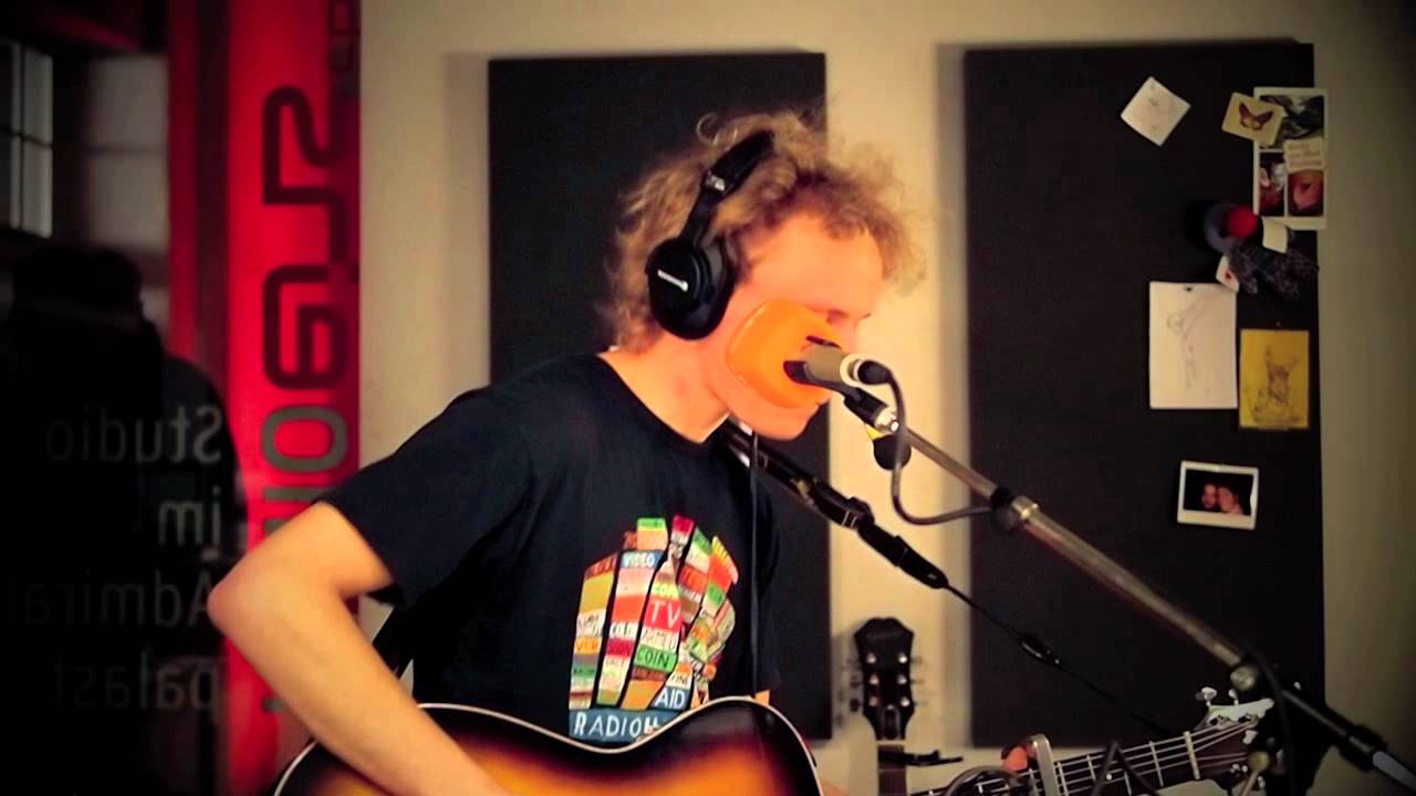 Moddi - Smoke solo and acoustic