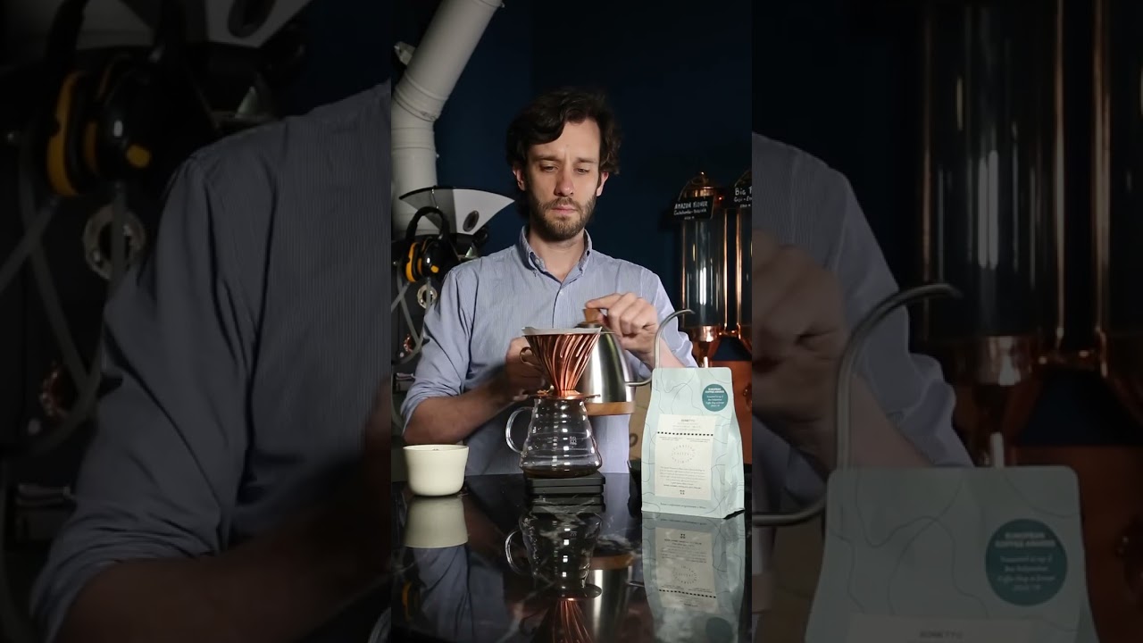 Learn how to make a perfect V60 coffee with Cafezal!
