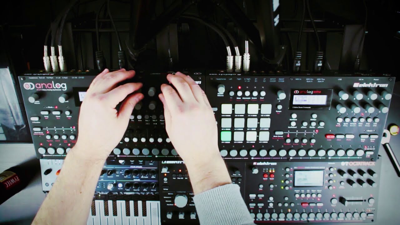 Industrial F*$@ing Techno ! = Elektron Octatrack + Analog Rytm + Analog Four + Arturia  Microfreak