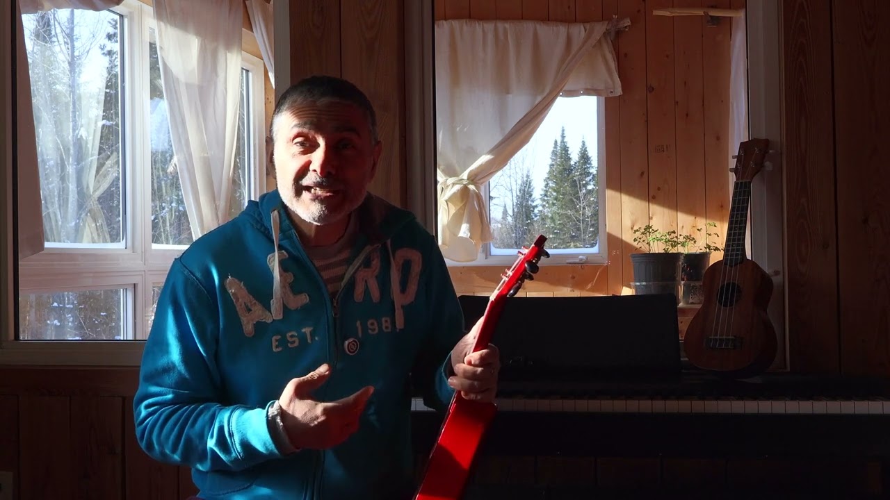 Обзоры товаров, Махало укулеле