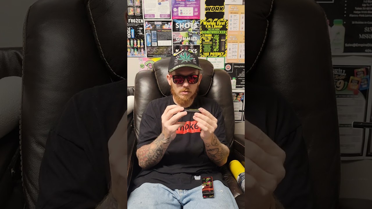 Durban poison xxxl 3g review shout out to @hemplitude.official for having amazing prodcuts!
