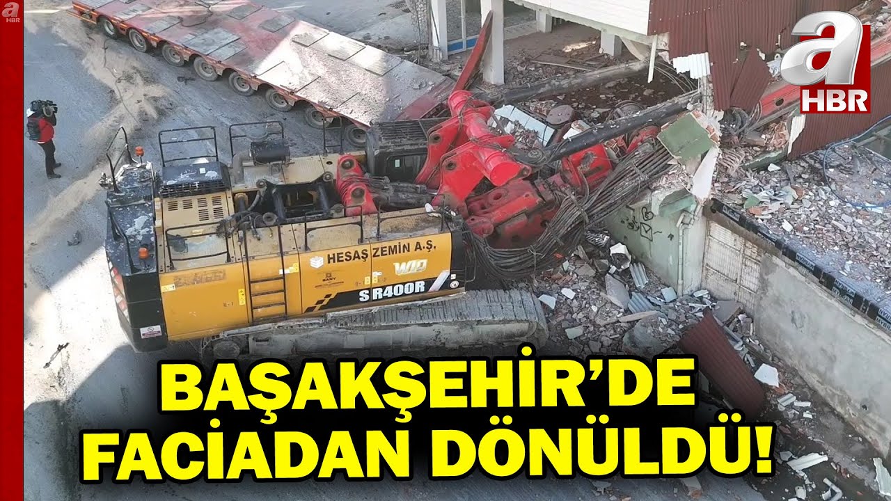 Başakşehir'de Faciadan Dönüldü... İş Makinesinin Çarptığı Bina Tahliye Edildi! | A Haber