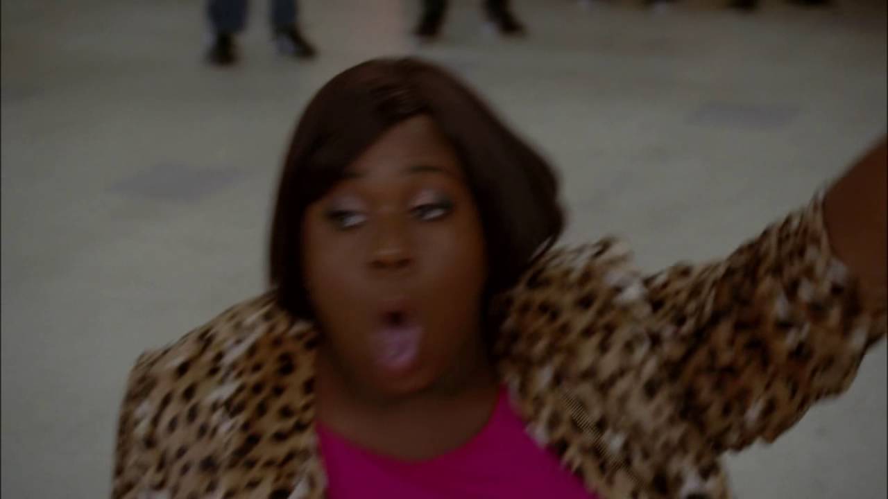 GLEE Full Performance of The Bitch Is Back/Dress You Up
