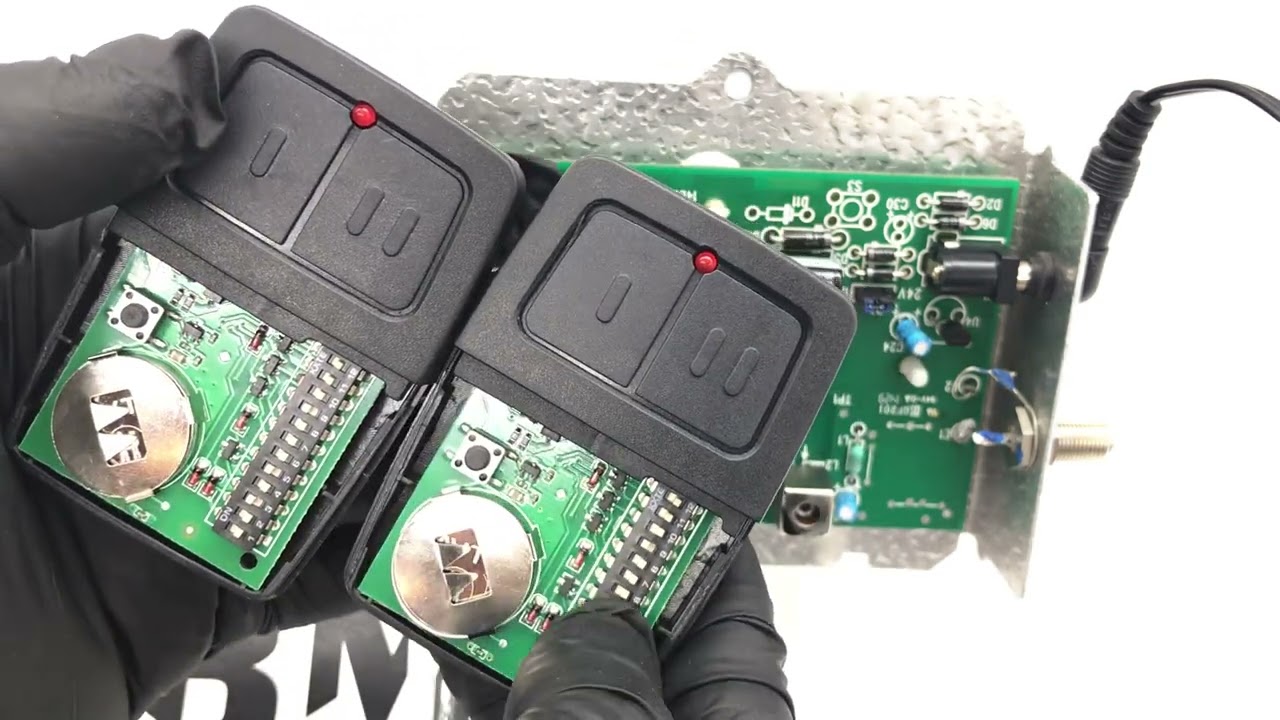 Programación de control remoto Chamberlain modelo Clicker para reemplazar la versión 750 CBM