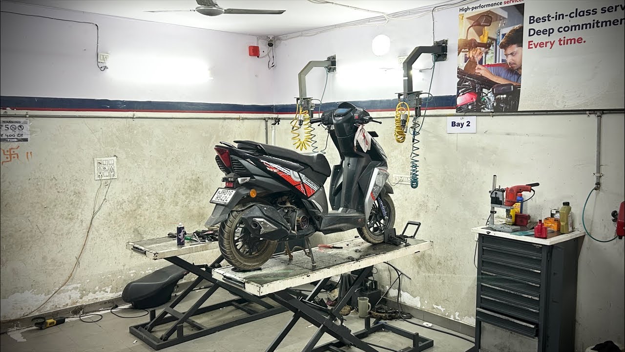 Live tvs ntorq free service