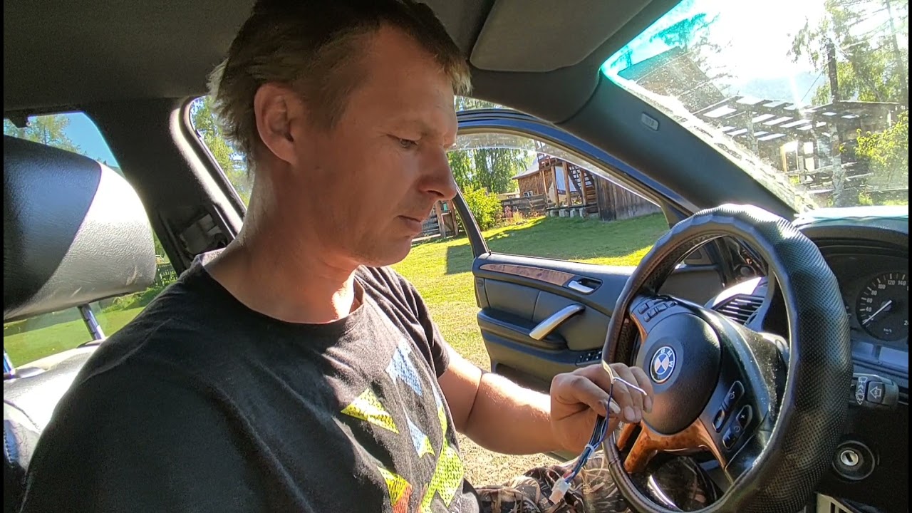 Замена штатной магнитоллы BMW X5 E53 и питание штатного уселителя.