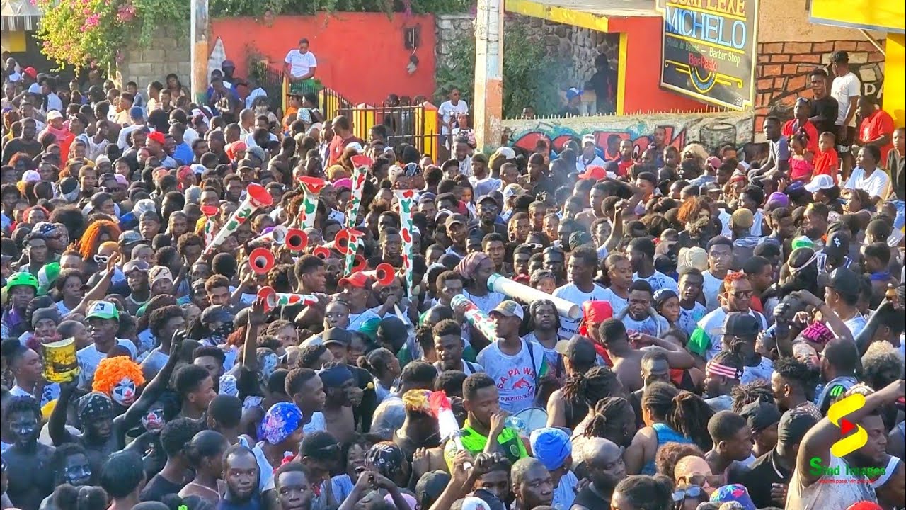 LASÈT KÒD 32 JOKERS SA PA WAY & DOLPHIN'S BAND LIVE PREMIÈRE JOURNÉE CARNAVAL 2026 JACMEL 