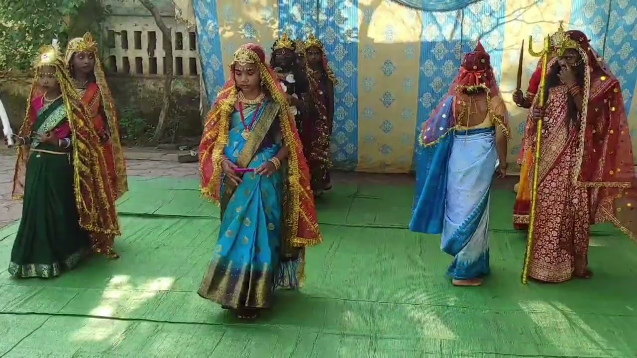 नव दुर्गा के स्वरूप प्रा.शाला कुरमापाली