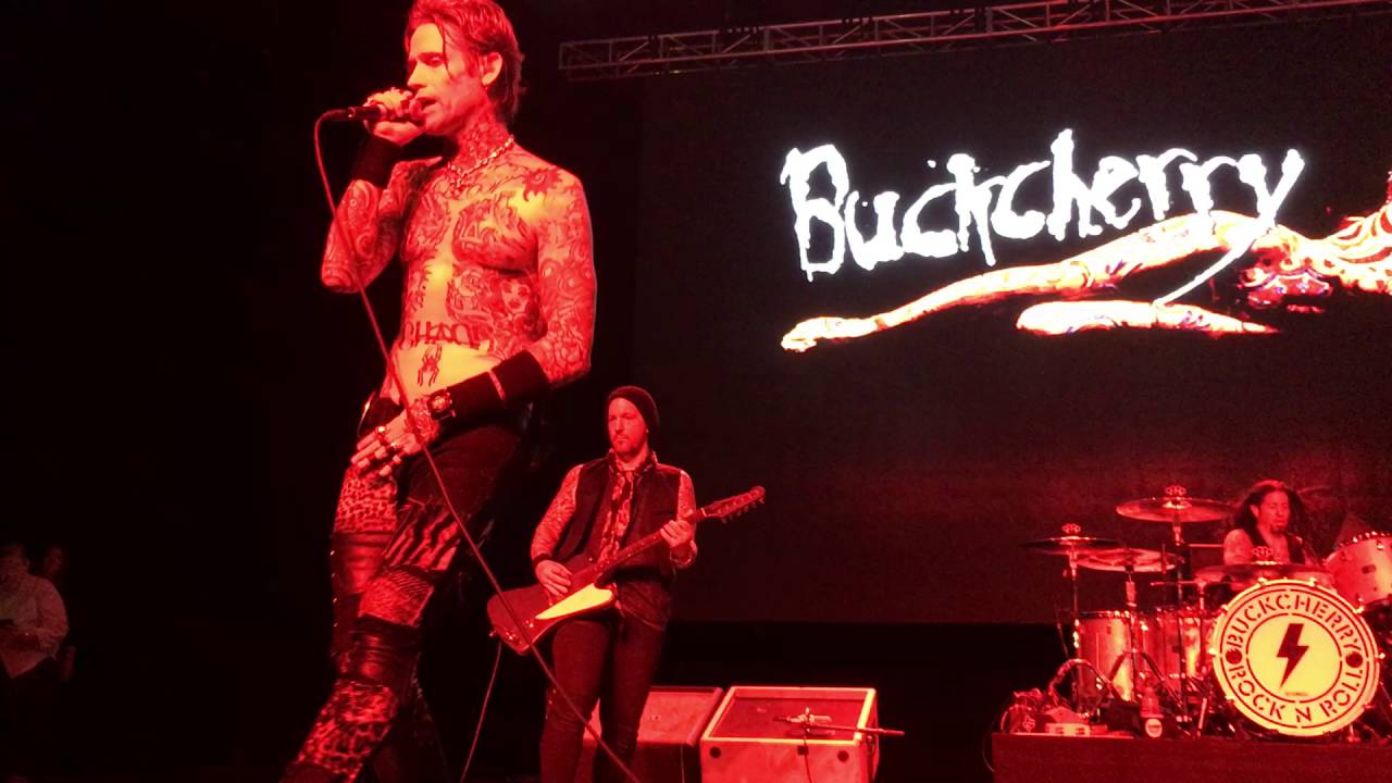 Buckcherry Live! - Too Drunk