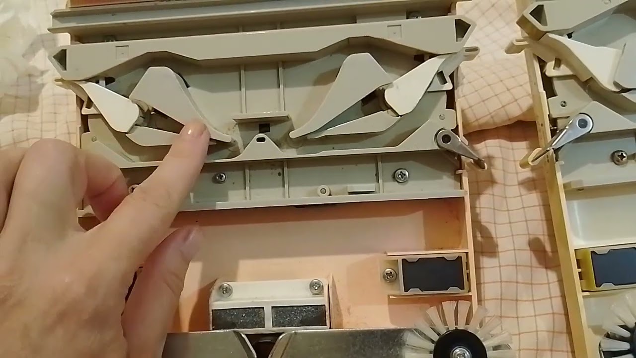 Как  бюджетно починить ручку у пластиковой каретки вязальной машины Silver reed LK 150