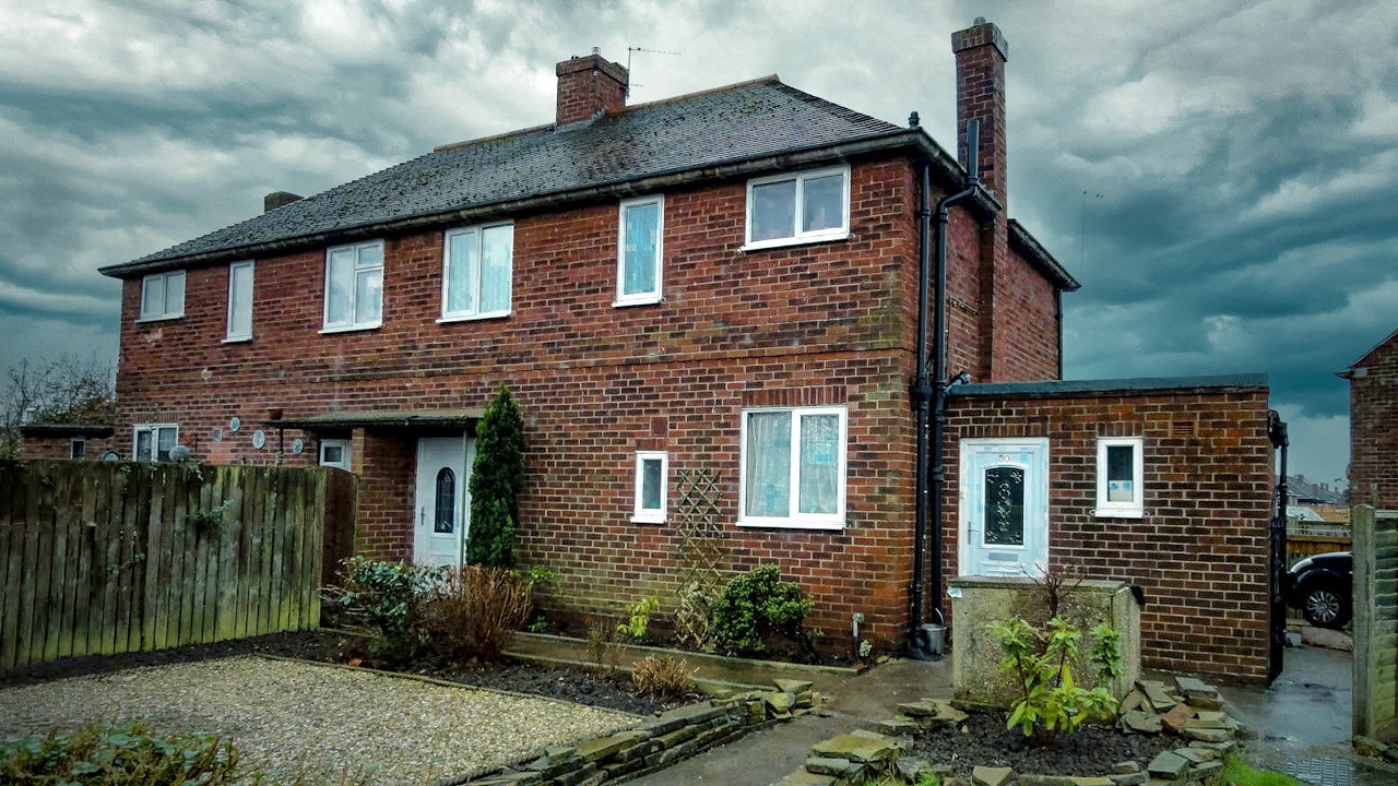 WE LEFT A SUBSCRIBER ALONE in the UK's MOST HAUNTED HOUSE