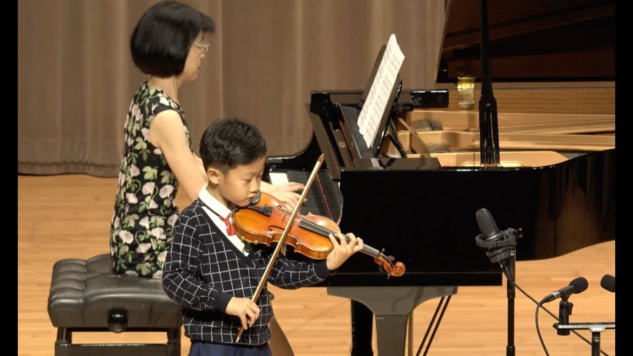 Manson Jiang (7) Vivaldi Violin Concerto in A minor the 3rd movement