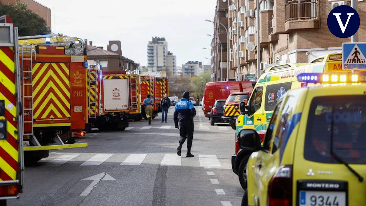 Dos bomberos muertos y varios heridos en un incendio en Alcorcón