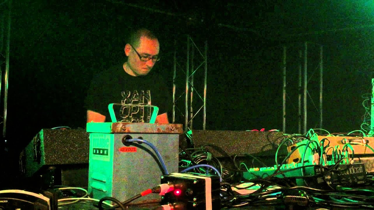 Richard Devine live @ Bloc. 2015 (1)