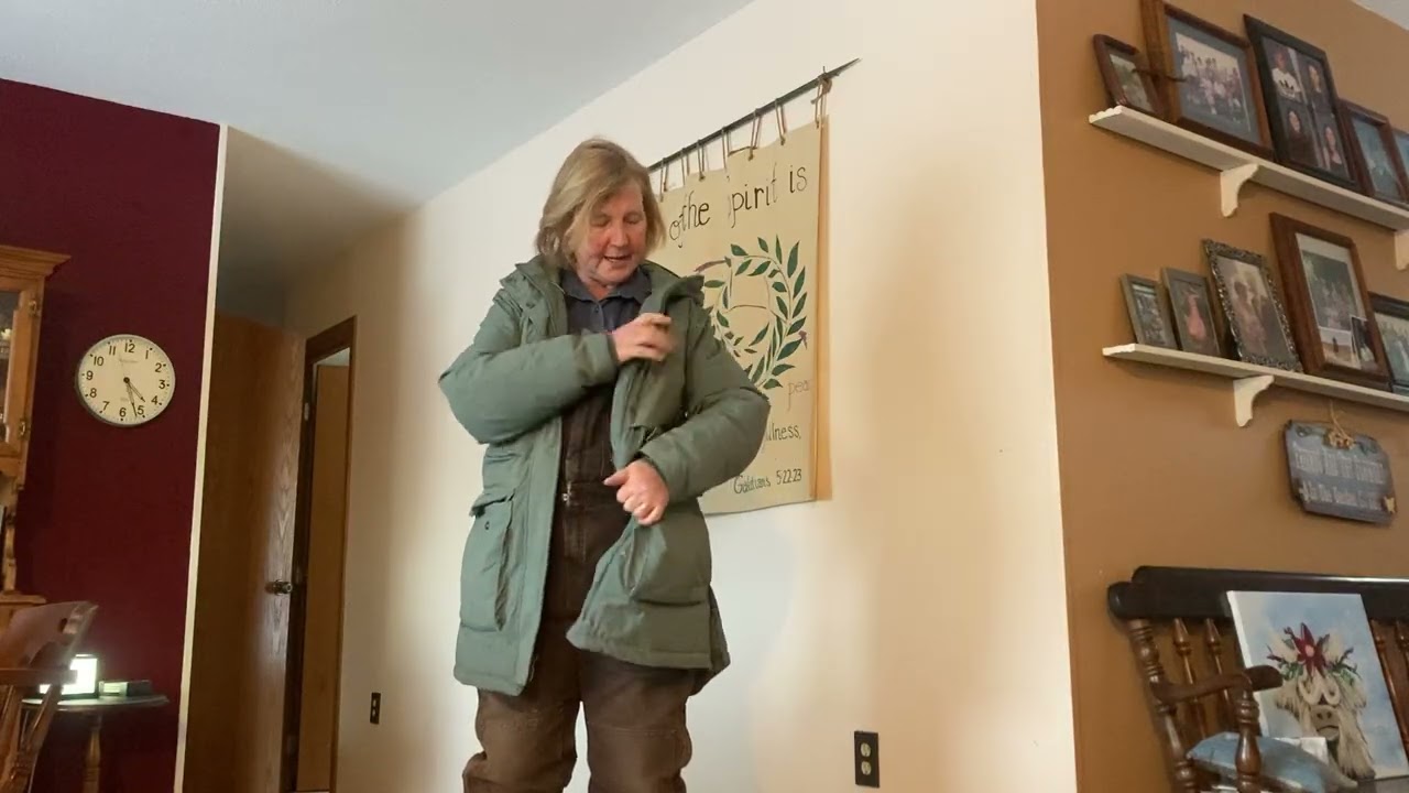 How Many Clothes Does It Take To Stay Warm in Wisconsin Winter??  SUBSCRIBE and ENJOY