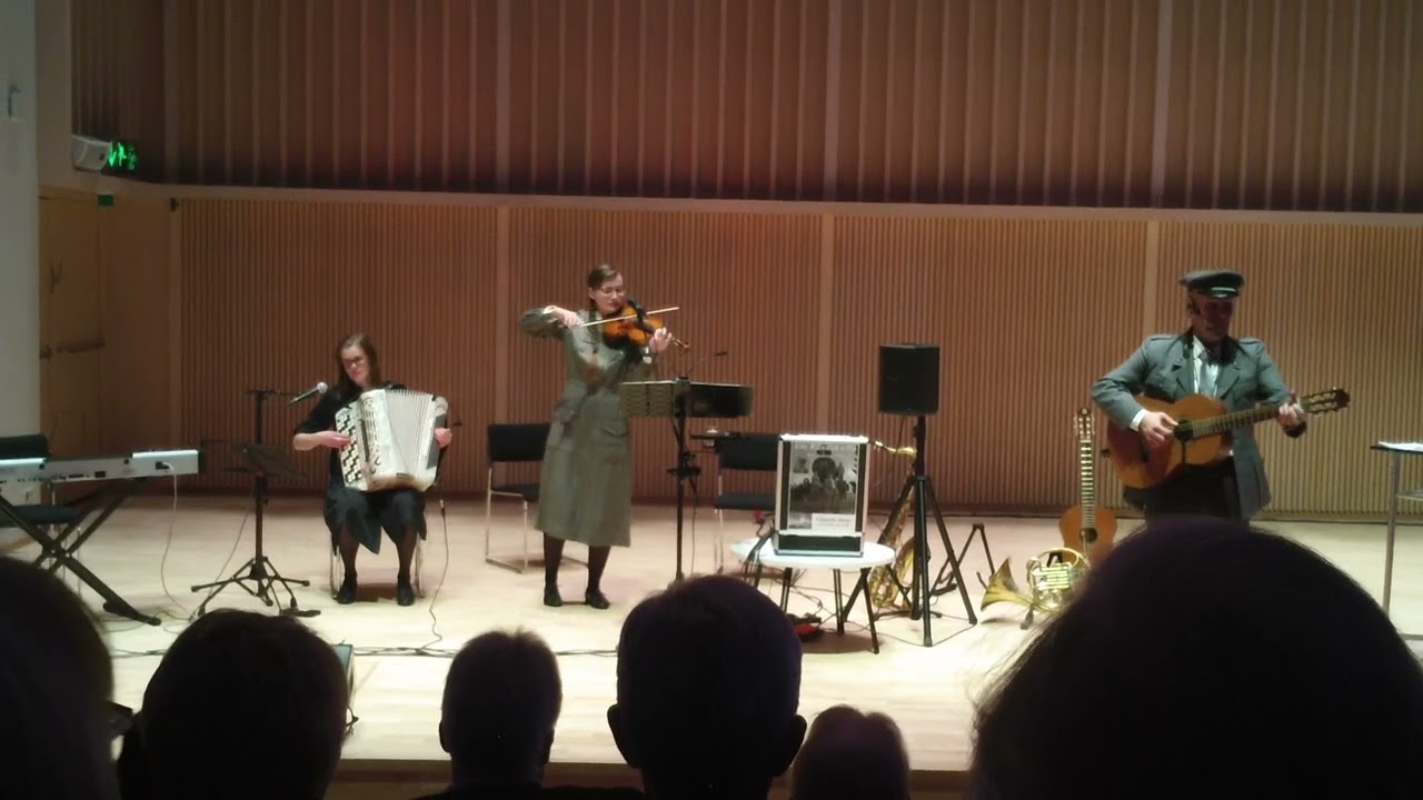 Laulu Dnjeprille  Juha, Tuiki, Johanna & Teemu Keskisarja