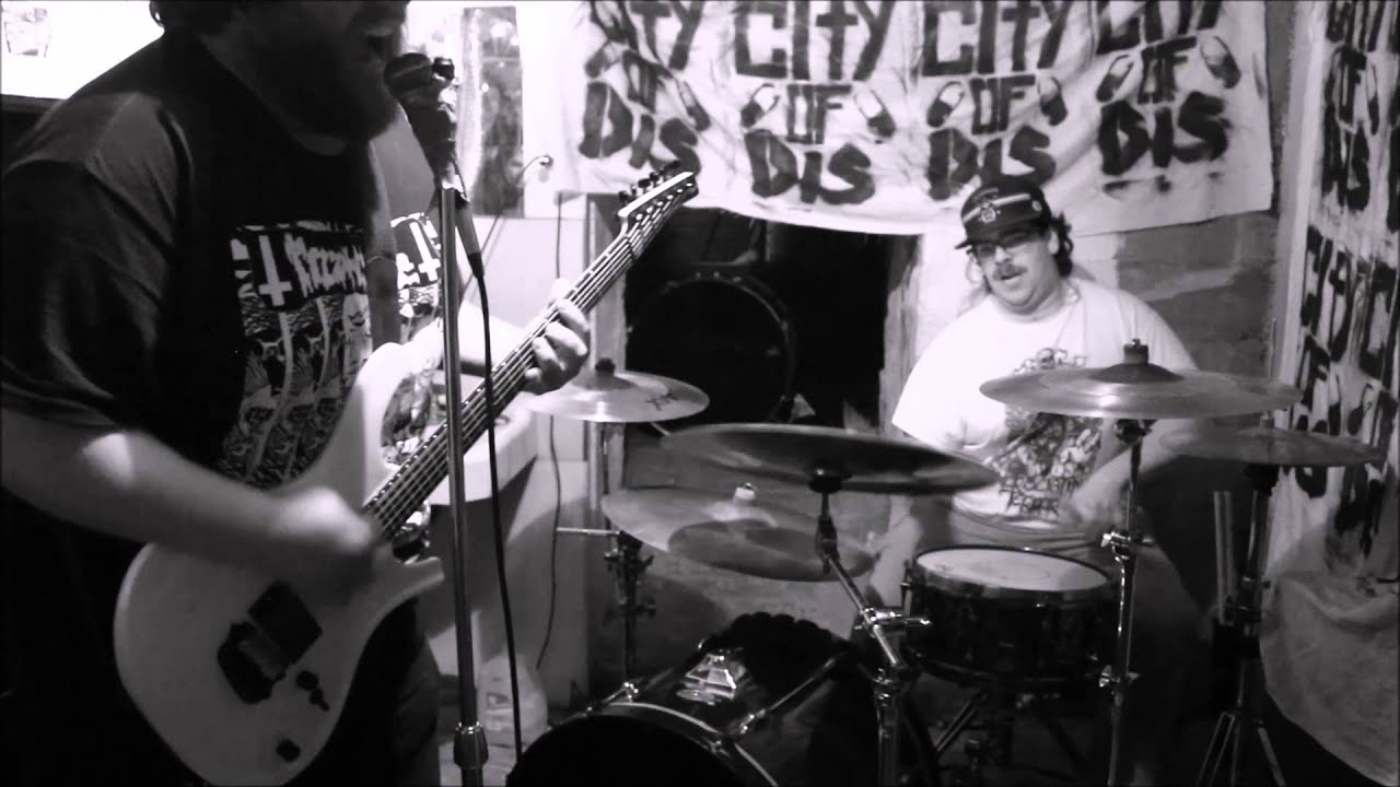 Deterioration at the Dishouse (03-16-2016)