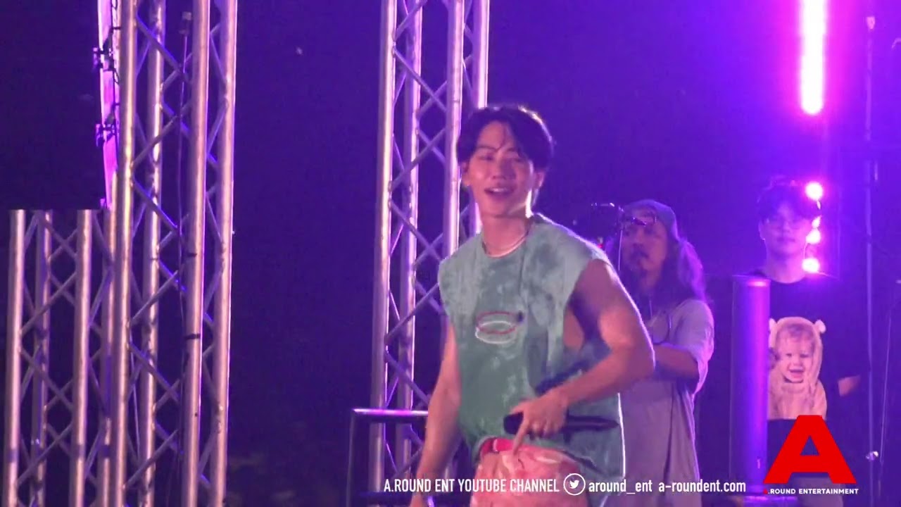 มินิคอนเสิร์ตจาก 