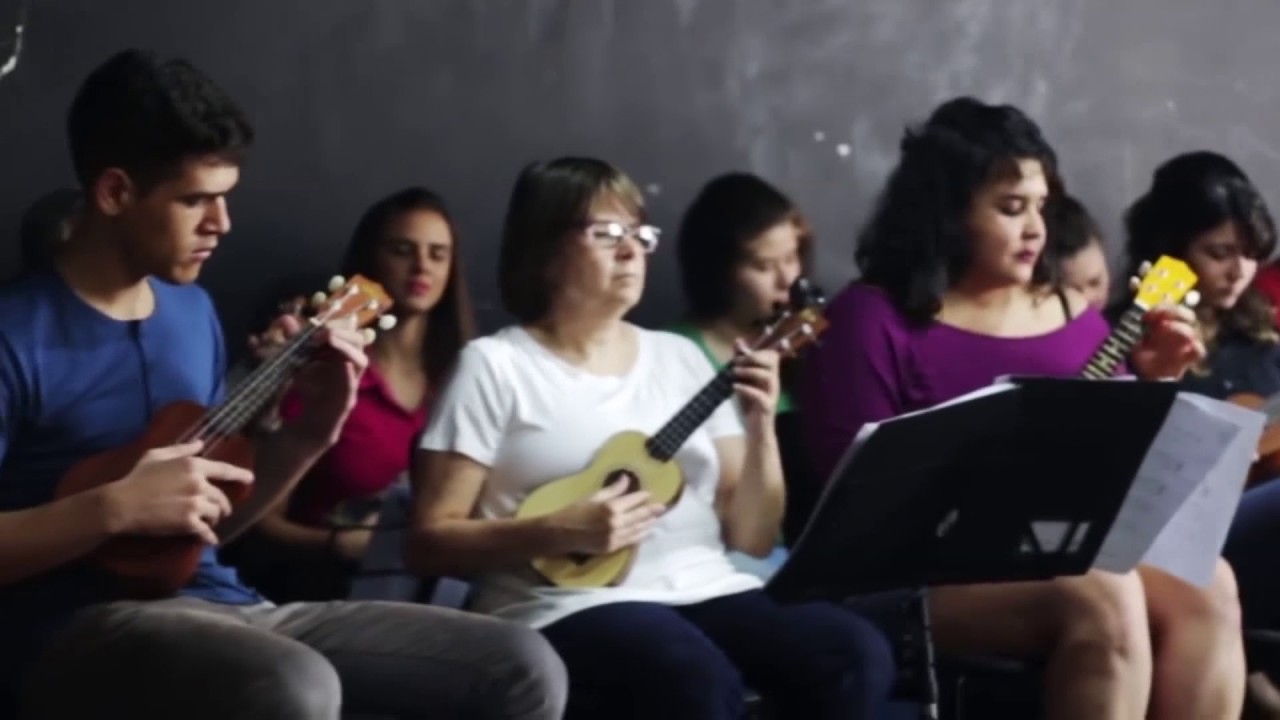 A Orquestra de Ukuleles da UFRJ [Vin&iacute;cius Vivas]
