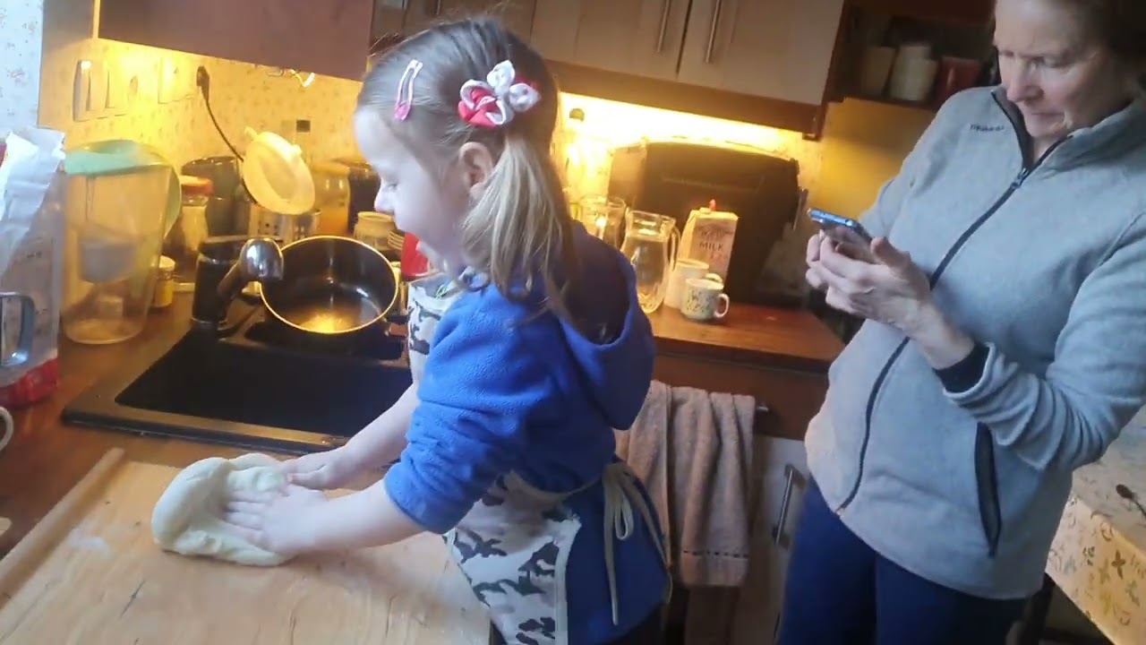 Kinusia robi pierogi