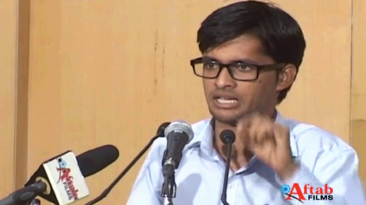 अंसार शेख से जान लीजिए कि first attempt में किस तरह IAS की परीक्षा पास की जाती है