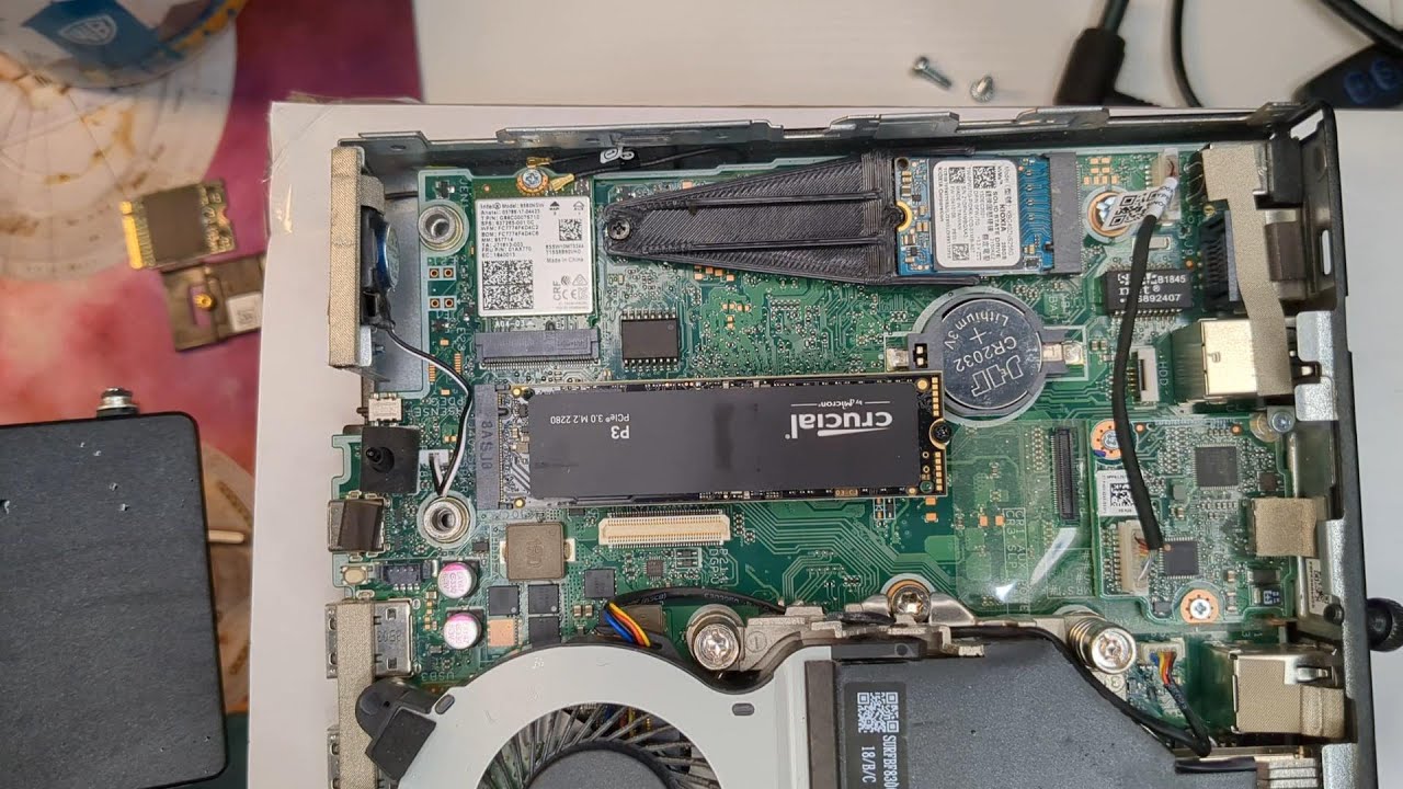 Why can't I use the drive cage with two 2280s on the EliteDesk 800 G4 Mini?